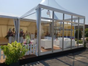 festzelt-glaspagode-mit-transparenten-dach